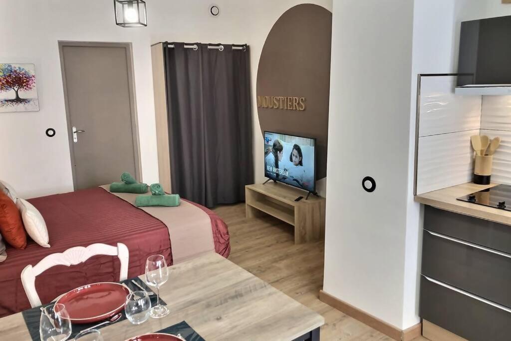 Studio Tout Confort, Terrasse, Calme Moustiers #7 Apartment Exterior photo